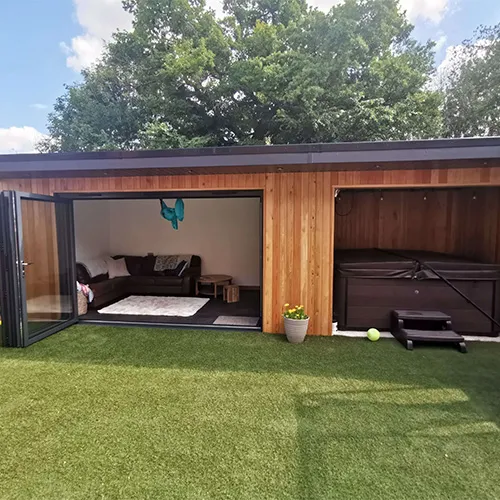 Garden Room Tub